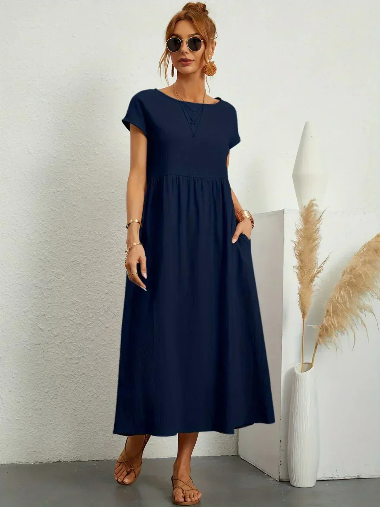Marianne™ | Elegant rundhalskjole