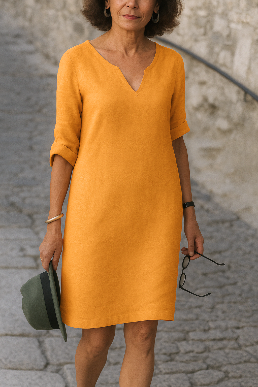 Ria™ | Elegant V-hals kjole