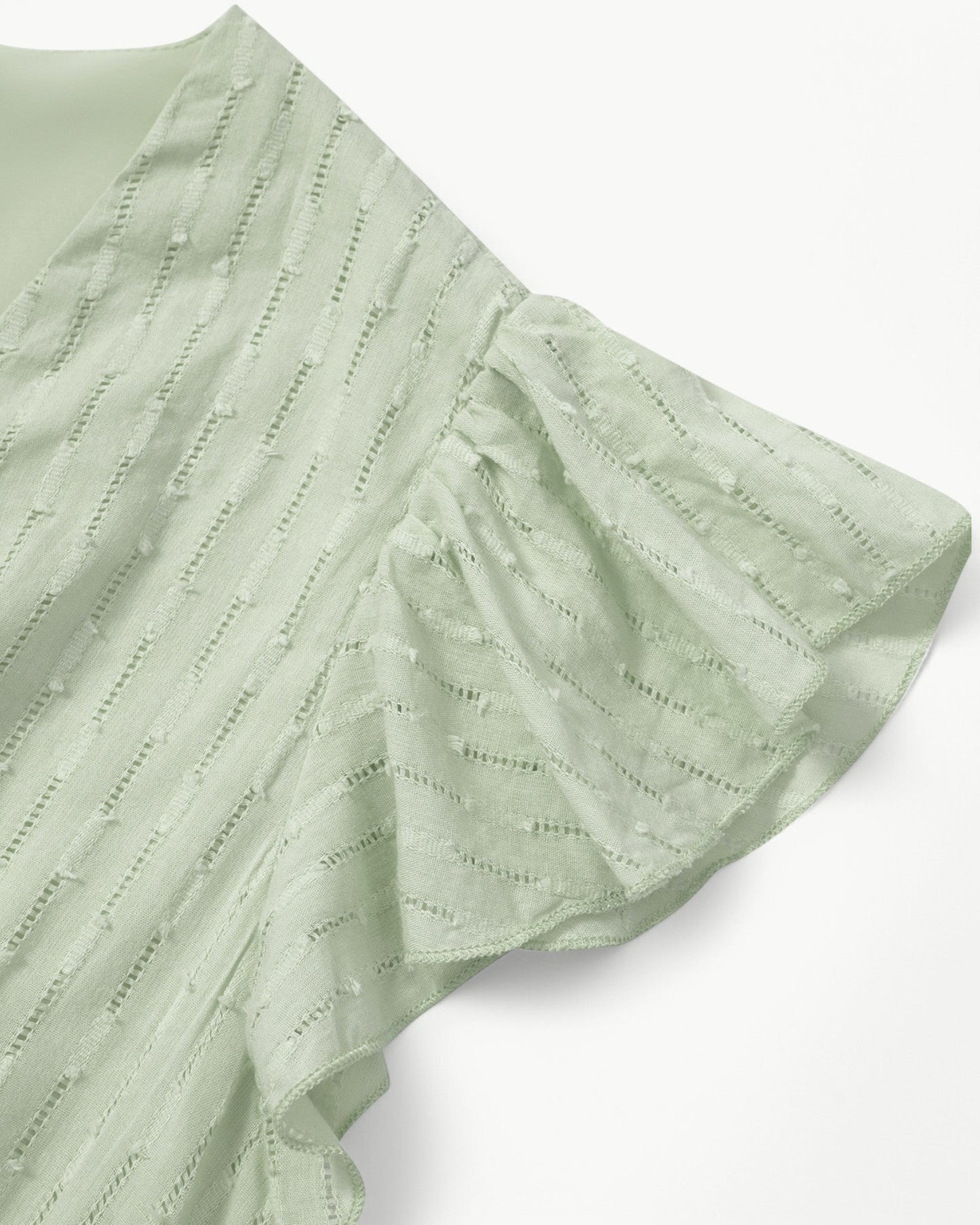 Lara™ | Kjole med V-hals og volanger på ermene