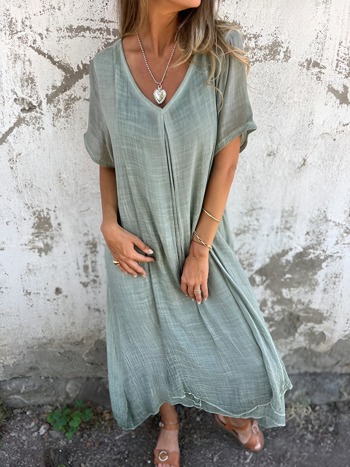 Nelly™ | Behagelig kjole med V-hals