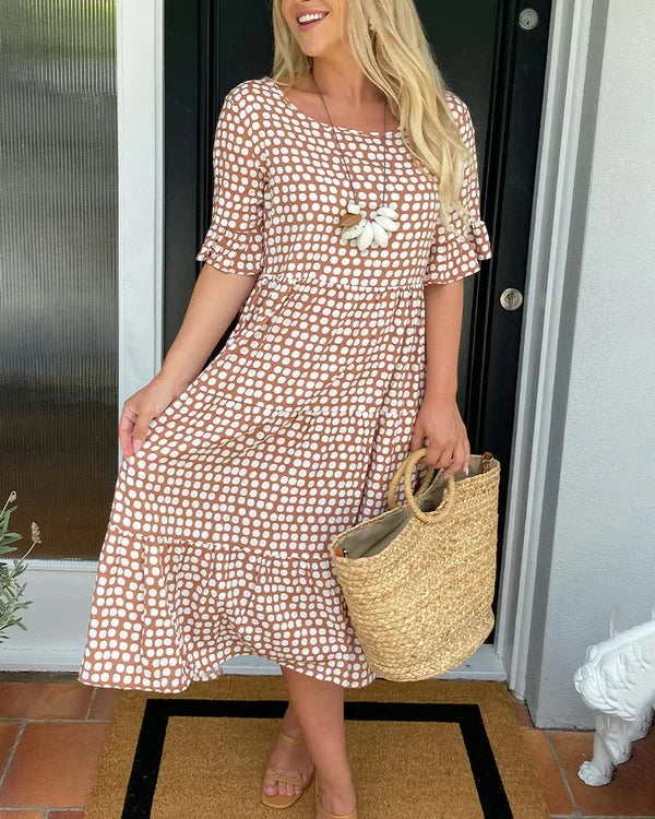 Jessika | Elegant midikjole med lekne volangdetaljer