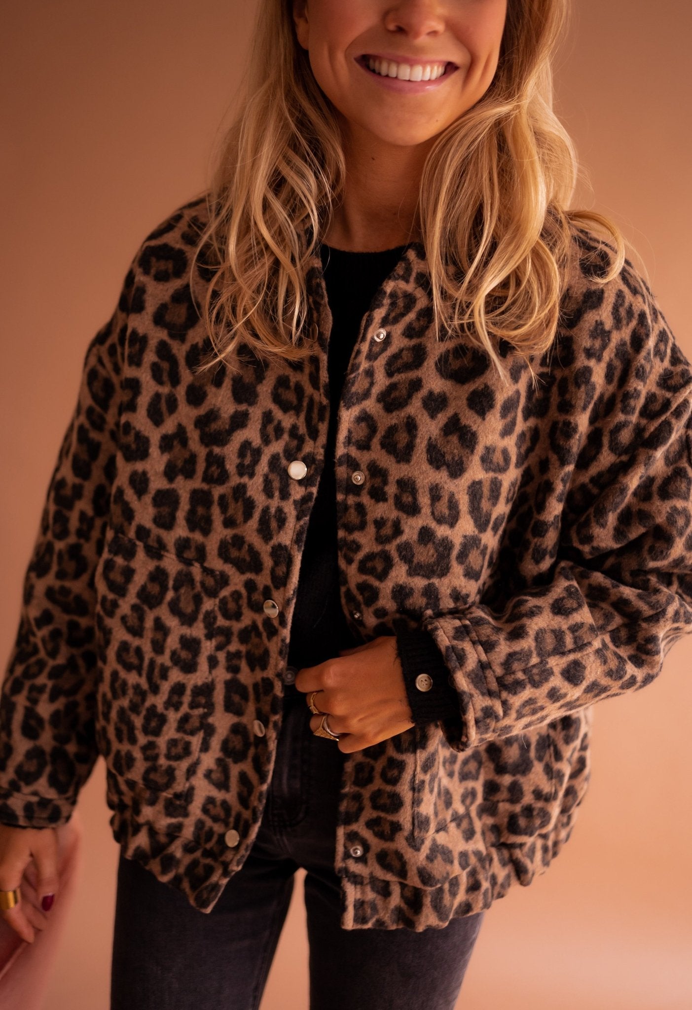 Mila™ | Trendy Jakke med Leopardmønster