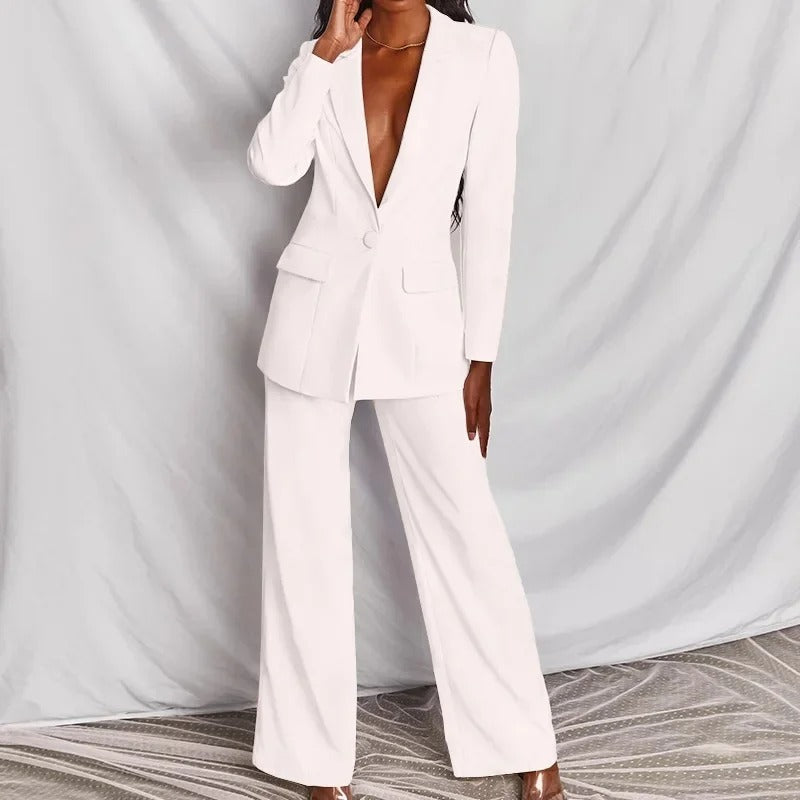 Synnøve™ | FemmeSuit – Skandinavisk eleganse med et fargeboost
