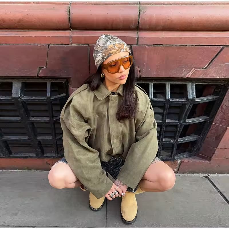 Quintine – Luksuriøs Semsket Bomberjakke for en Tidløs Stil